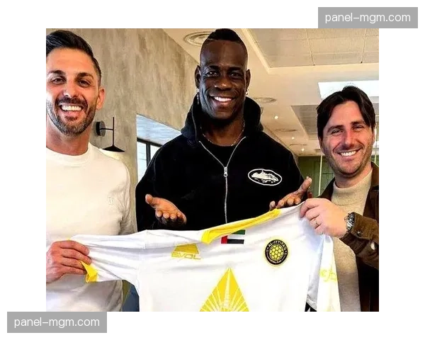 英超冬窗转会大戏落幕,格伊领衔曼城豪购,维拉迎回旧将道格拉斯·路易斯 英超冬窗转会大戏落幕,格伊领衔曼城豪购,维拉迎回旧将道格拉斯·路易斯