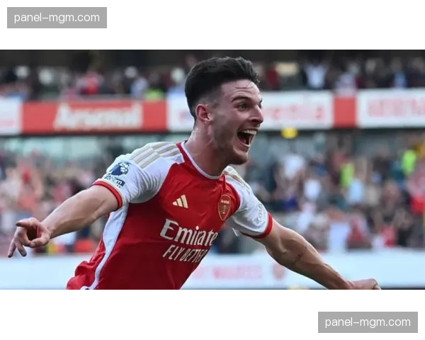 赖斯疲于奔命来回补位，阿森纳中场推土机变成消防员